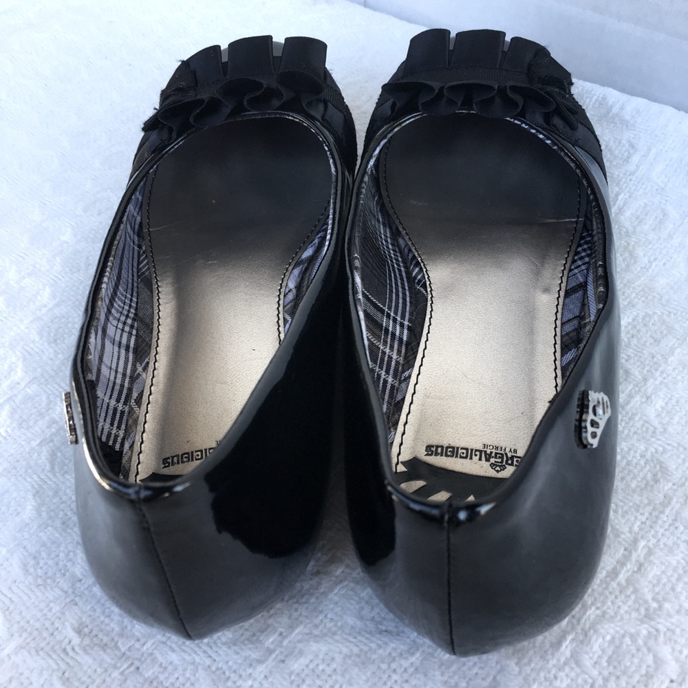 FERGALICIOS BY FERGIE ALANA BLACK PATENT LEATHER SLIP ON BALLET FLATS - Picture 9 of 12